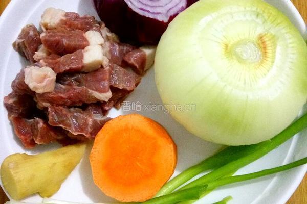 牛肉炒饭的做法图解2