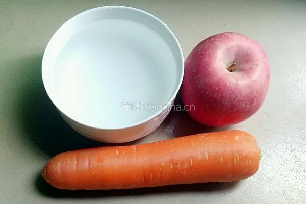 苹果胡萝卜汁的做法图解1