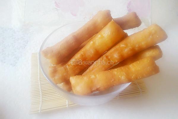 炸油条的做法图解17