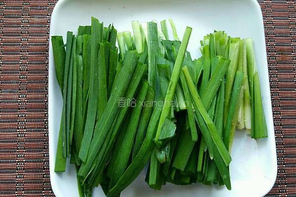 韭菜炒豆芽的做法图解2