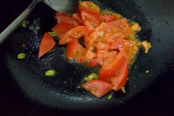 番茄鸡蛋菠菜汤的做法图解3