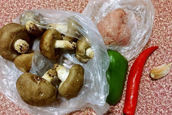 炒香菇的做法图解1