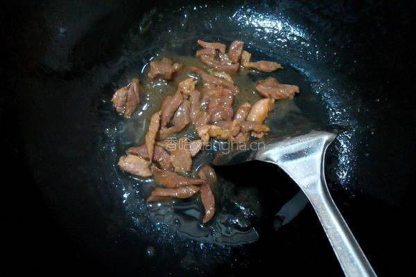 腐乳肉丝炒空心菜梗的做法图解4