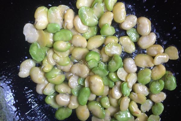 蚕豆米炒鸡蛋的做法图解8