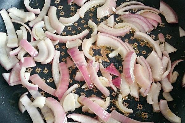 黑胡椒牛排饭的做法图解3
