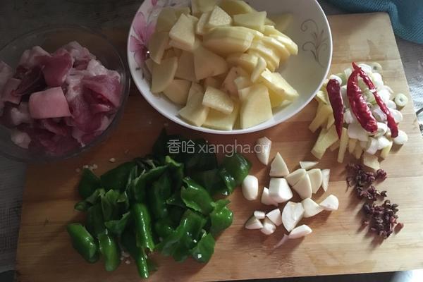 土豆肉片的做法图解1