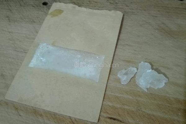 冰糖川贝炖雪梨的做法图解2