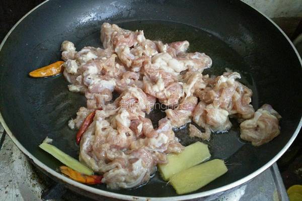 菠萝炒牛肉的做法图解5