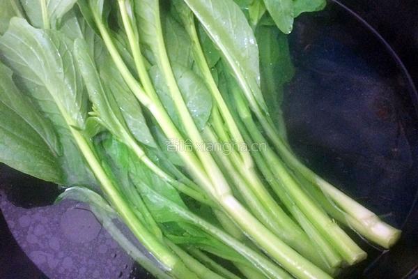 蚝油香菇菜心的做法图解2