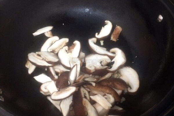 蚝油香菇菜心的做法图解5