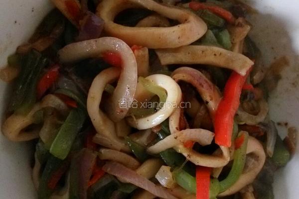 莴苣洋葱炒鱿鱼圈