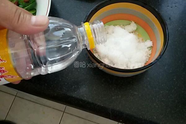 蛇皮黄瓜的做法图解7