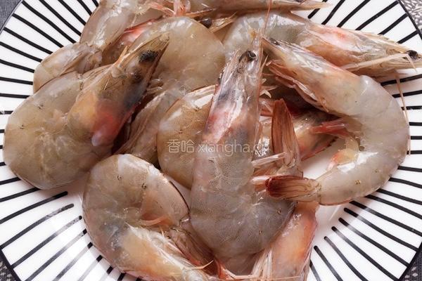 虾油焖大虾的做法图解1