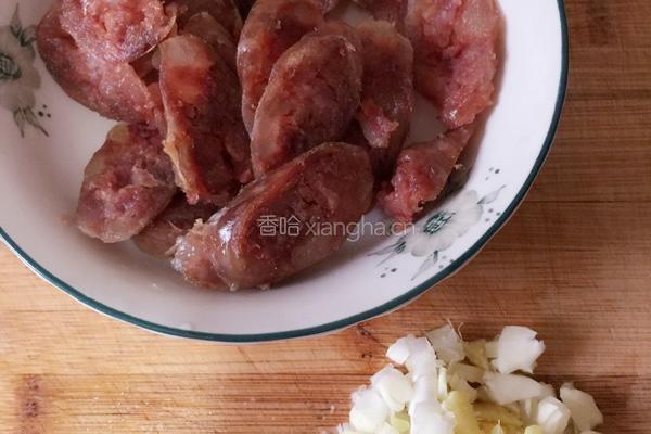豆角炒香肠的做法图解3
