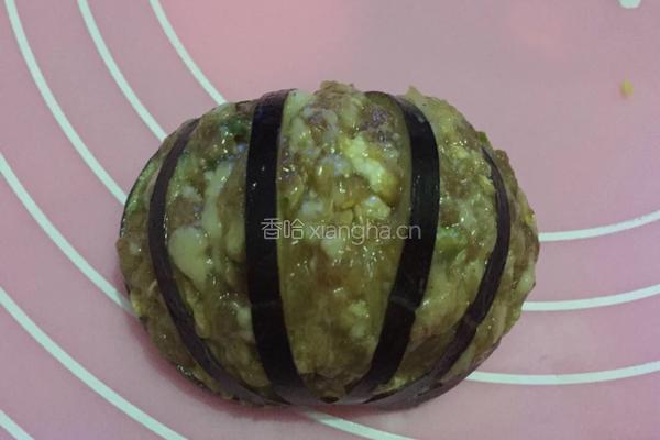 茄子塞肉的做法图解3