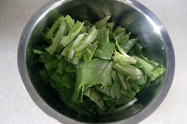 素炒油麦菜的做法图解1