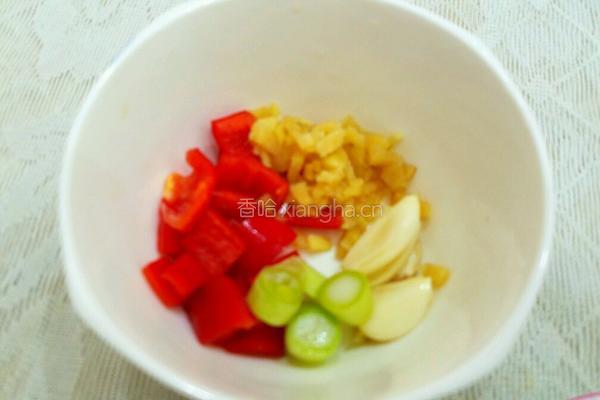 蚝油芦笋牛肉粒的做法图解5
