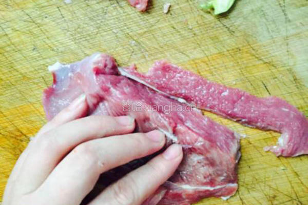 孜然羊肉片的做法图解2