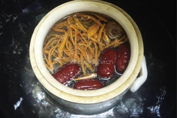 无花果虫草花炖排骨汤的做法图解5