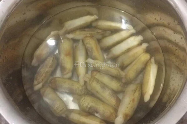 辣椒炒蛏子的做法图解1