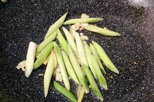 辣椒炒蛏子的做法图解6