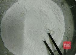 葱花饼的做法图解1
