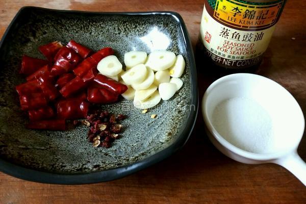 干煸手撕包菜的做法图解2