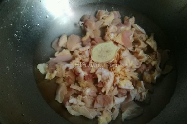蚕豆烧鸡肉的做法图解4
