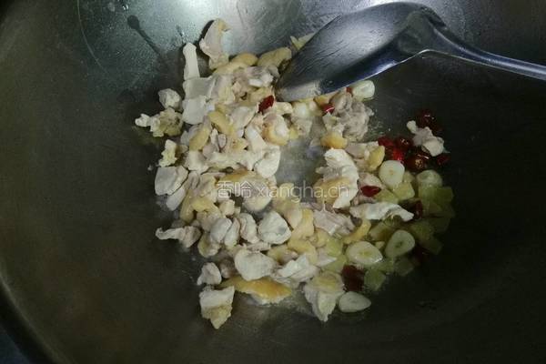 蚕豆烧鸡肉的做法图解9
