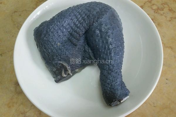 天麻炖鸡的做法图解1