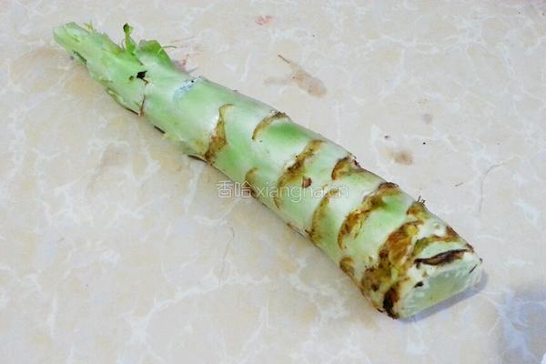 清炒莴笋的做法图解1