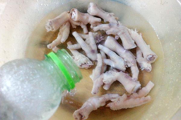 泡椒鸡爪儿的做法图解7