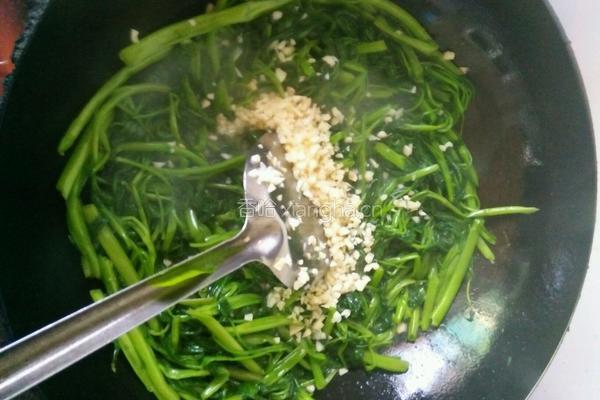 素炒空心菜的做法图解5