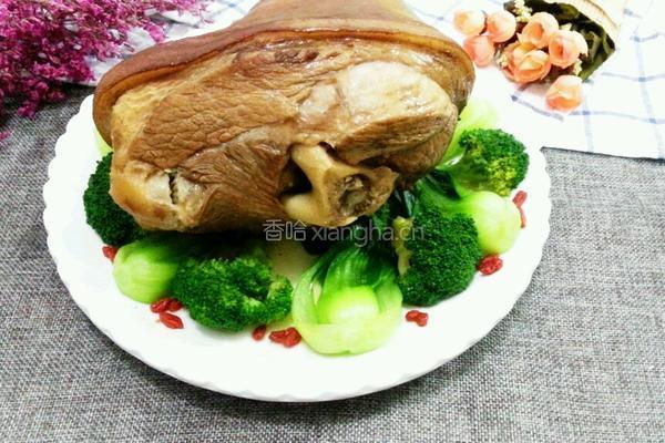 炖肘子的做法图解9