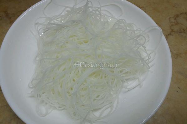 蒜茸粉丝扇贝的做法图解2