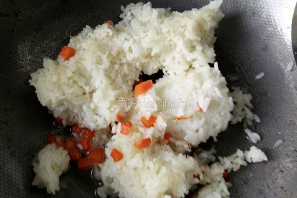黄金蛋炒饭的做法图解1