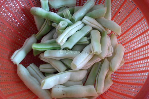 土豆烧豆角的做法图解2