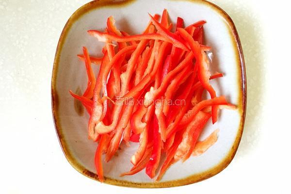 莴笋炒鸡蛋的做法图解2
