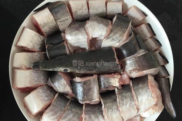 红烧鳗鱼的做法图解2