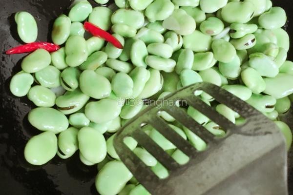 葱油蚕豆的做法图解13
