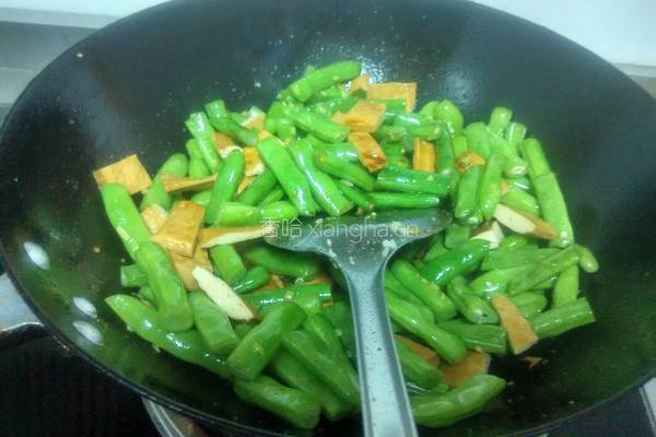清炒蒜蓉四季豆的做法图解12