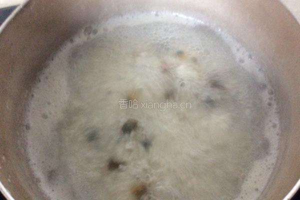 皮蛋粥的做法图解4