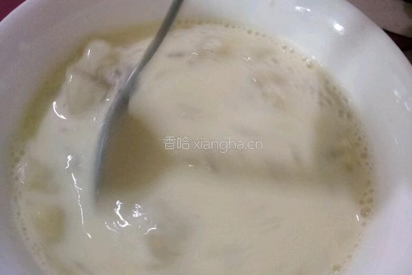 香蕉鸡蛋羹的做法图解4