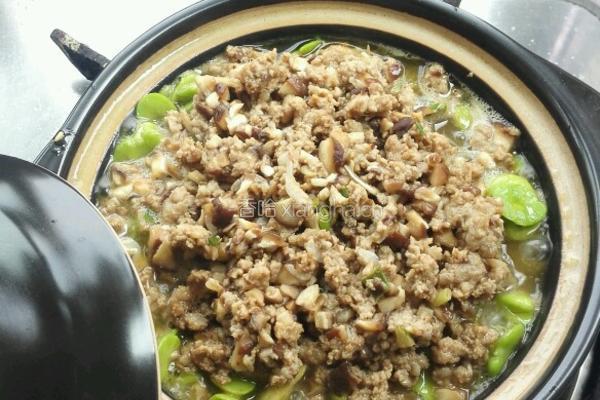 剁椒肉末蚕豆煲的做法图解12