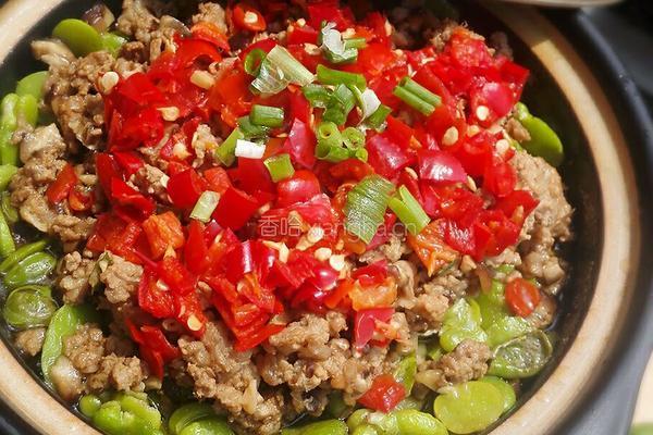 剁椒肉末蚕豆煲的做法图解14