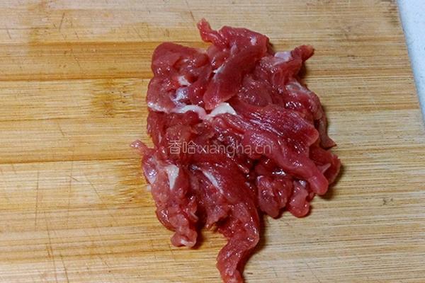 春笋炒肉的做法图解1