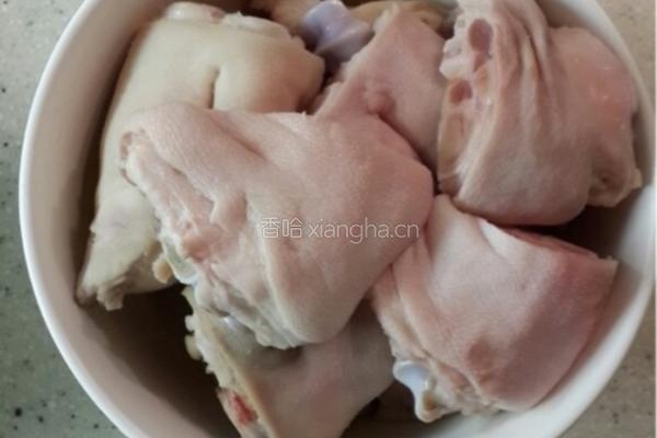 红烧香润蹄的做法图解1