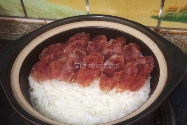 腊肠煲仔饭的做法图解5