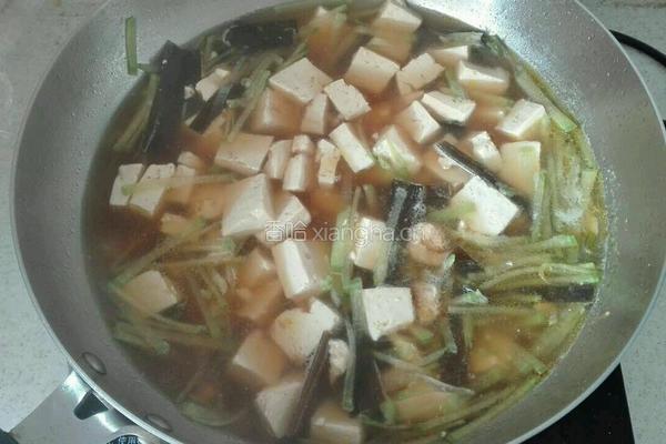 海带丝豆腐汤的做法图解8