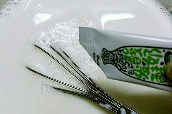 自制红枣酸奶的做法图解4